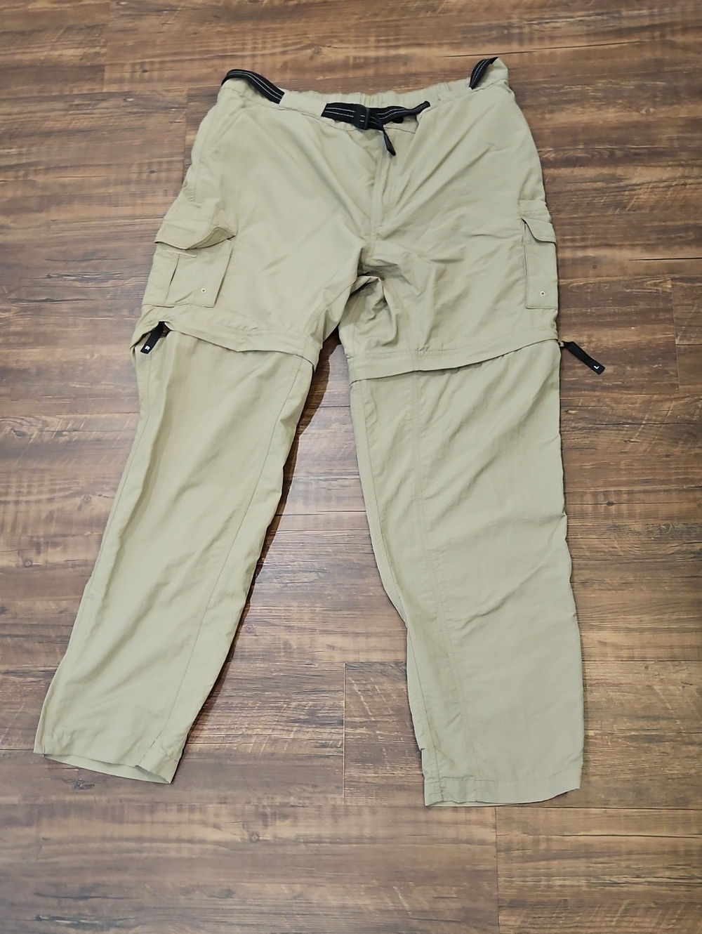 Magellan Outdoors Convertible Fish Gear Cargo Pants in Tan